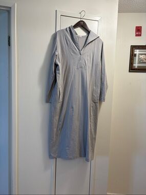 Bailey Light Gray Hooded Midi Dress with Pockets NWOT